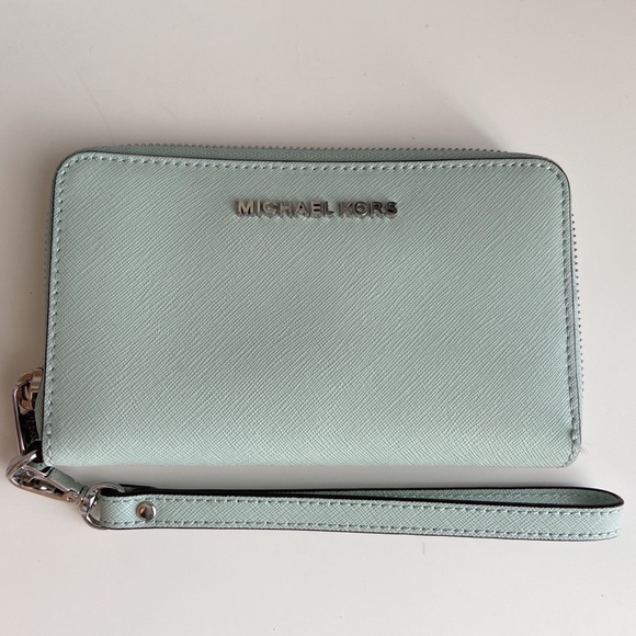 Michael Kors Handbags - Sea foam green Michael Kors wristlet 🧼 Michael Kors Handbags - Sea foam green Michael Kors wristlet 🧼